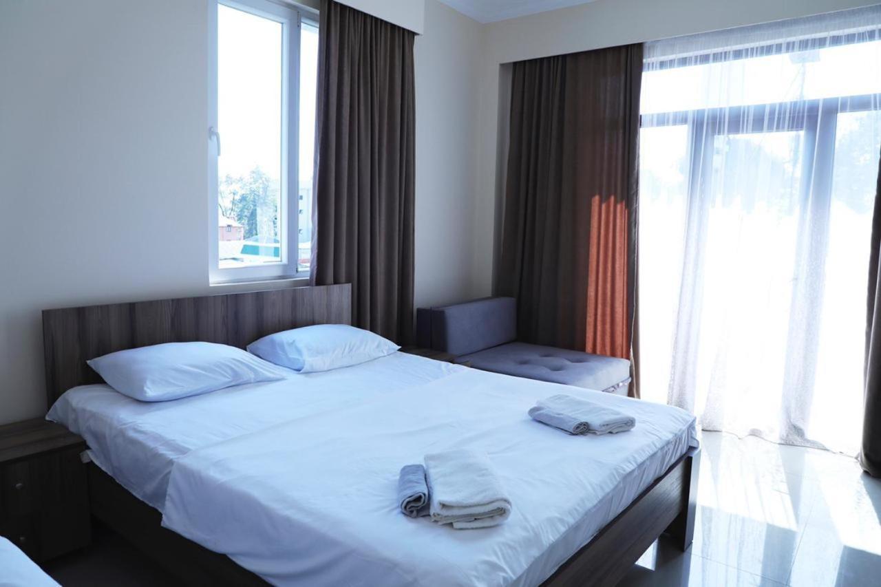 Hotel Estonia Two Kobuleti ภายนอก รูปภาพ